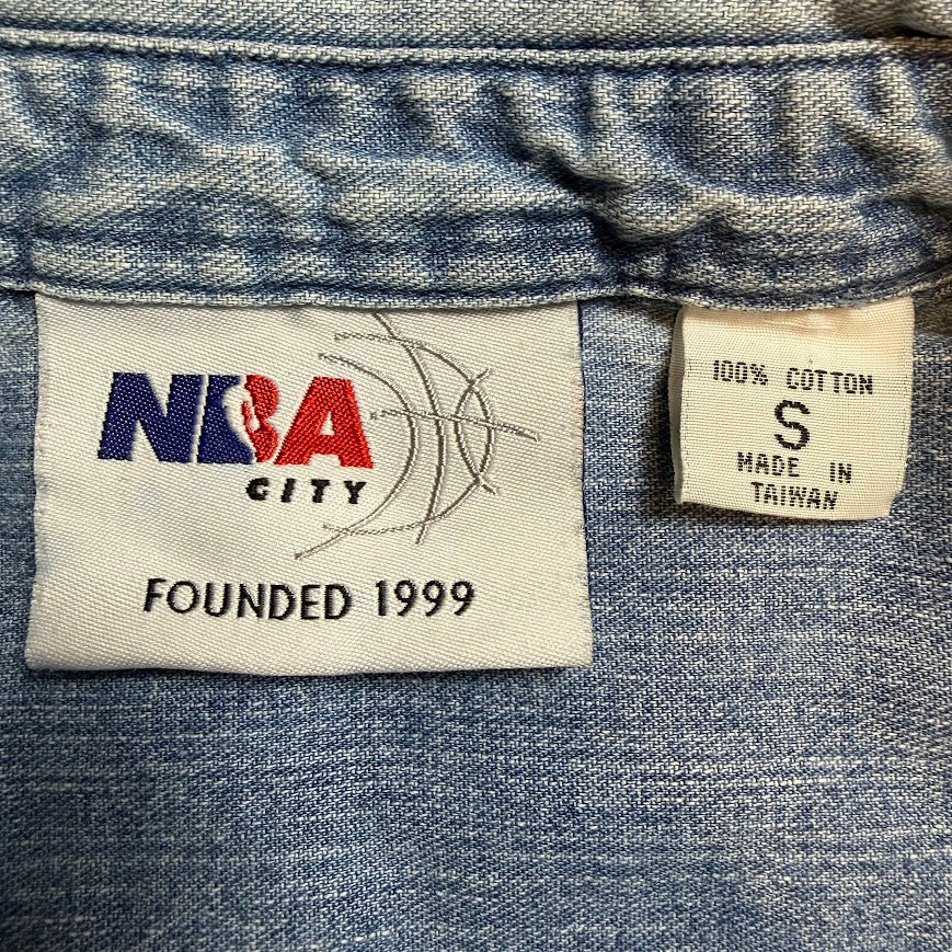 NBA CITY ORLANDO デニムシャツ｜かつて存在したNBAテーマ施設の一枚